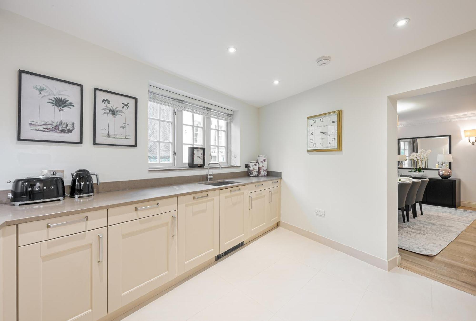 Modern 3 Bedroom Luxury House With Garage In Central 런던 외부 사진